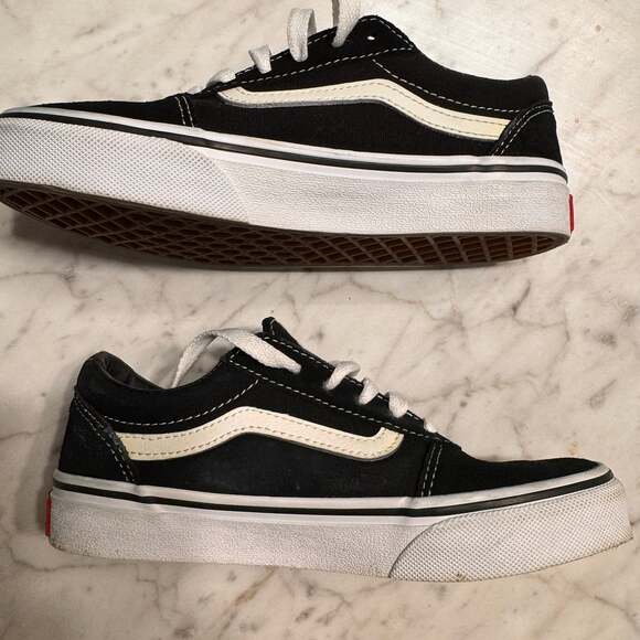Vans Shoes Old Skool Kids Youth 2 Black Suede Classic Skateboard Sneakers Boys - Picture 3 of 8